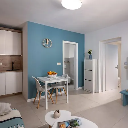 Apartment Desamani 975