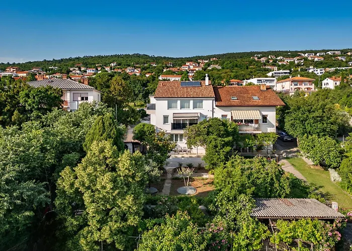 아파트 Desamani 975 코스트레나