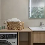 Desamani 975 Apartment