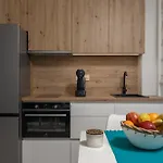 Apartment Desamani 975 *