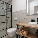 Desamani 975 Apartment *