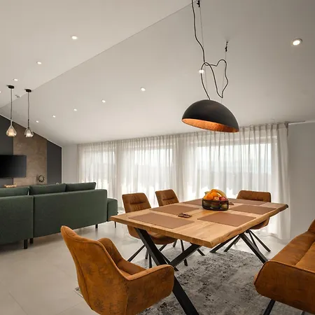 Desamani 975 Apartman