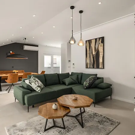 Desamani 975 Apartman *