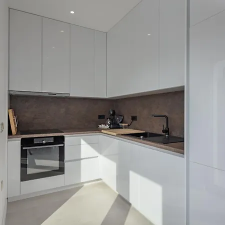 Desamani 975 Apartman