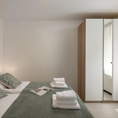 Desamani 975 Kostrena