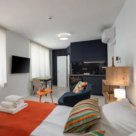 Desamani 975 * Kostrena