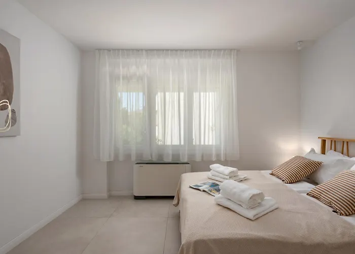 Desamani 975 * Кострена