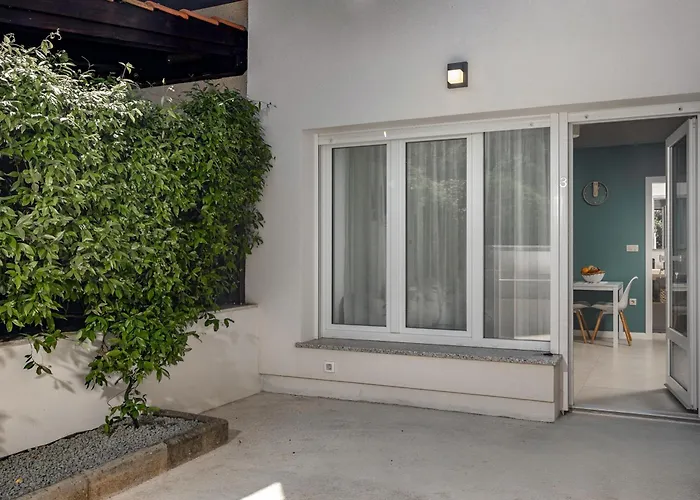 Desamani 975 Apartman *