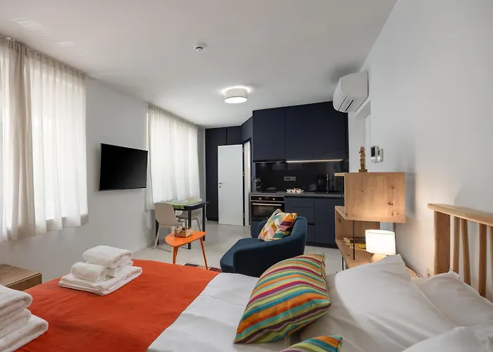 Desamani 975 * Kostrena