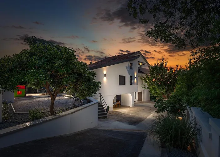 Desamani 975 * Kostrena